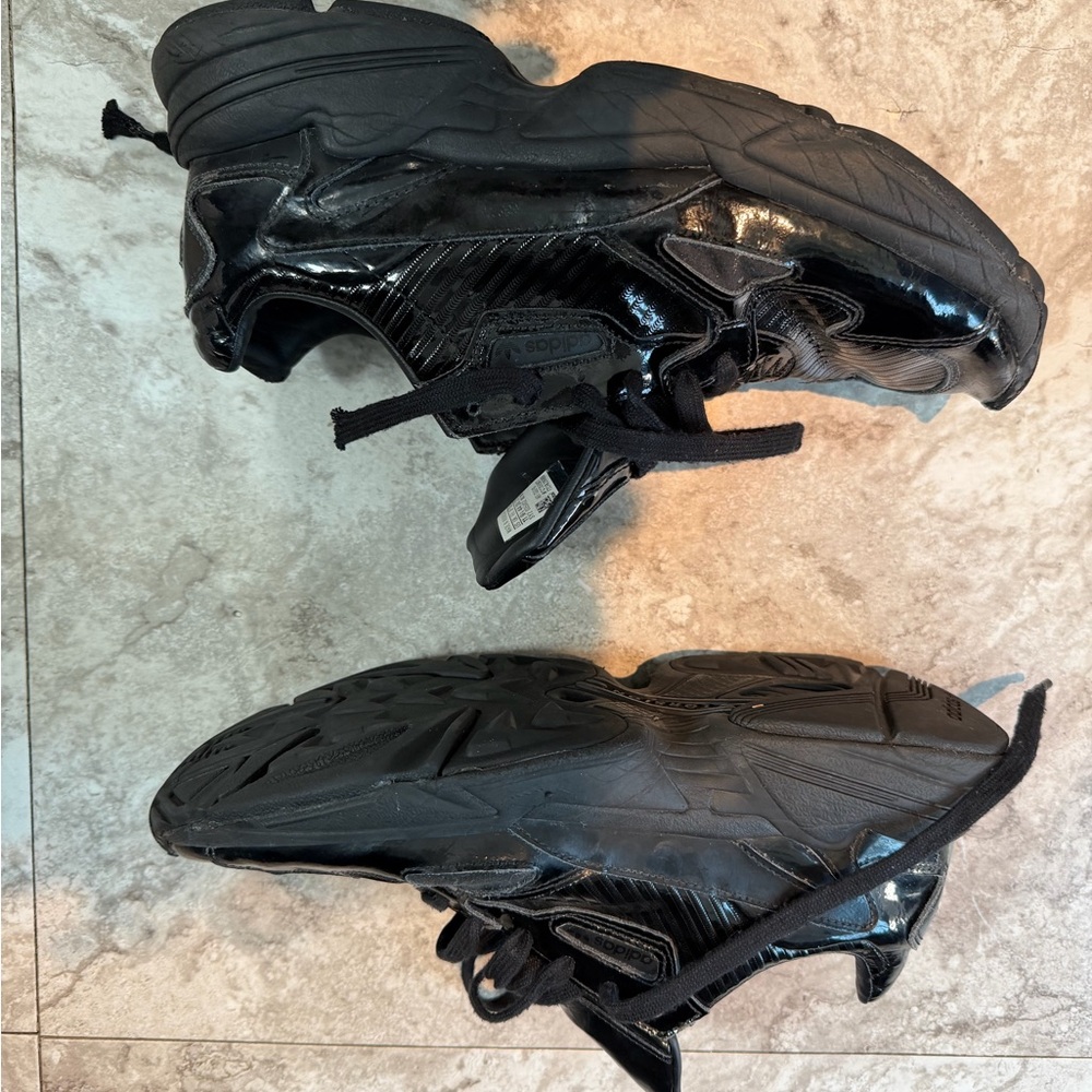 adidas unisex Glossy Black Sneakers size 11 women & size 8 men